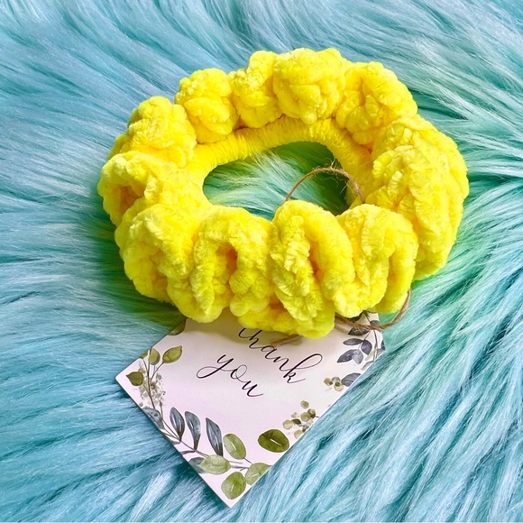 ARTISAN Large VELOUR Crochet Sunrise Bright Yellow Hair Scrunchie - Picture 2 of 6